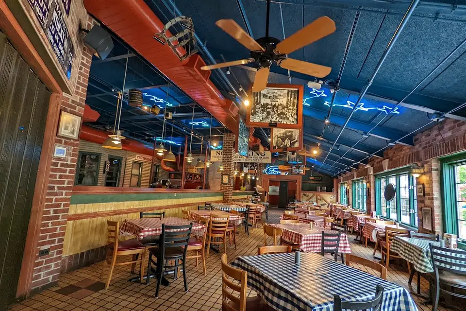 Portillo's & Barnelli's Chicago