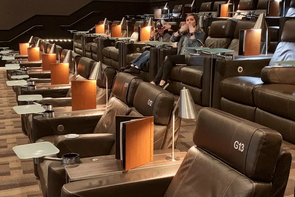 Cinepolis Luxury Cinemas Victory Park